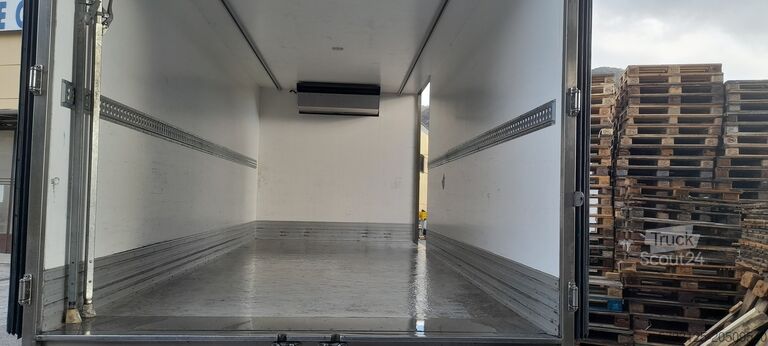 Soğutuculu kamyon IVECO EUROCARGO 140 L 22