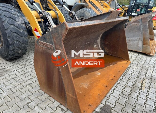 навантажувач Liebherr L 538