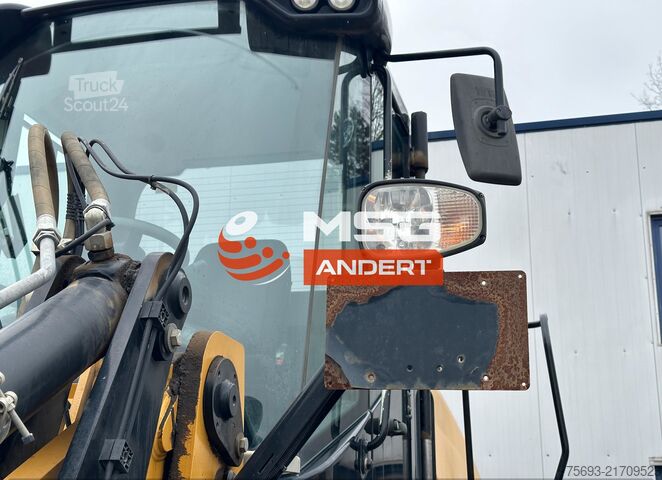 навантажувач Liebherr L 538