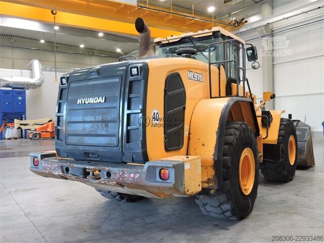 Pyöräkuormaaja HYUNDAI HL970