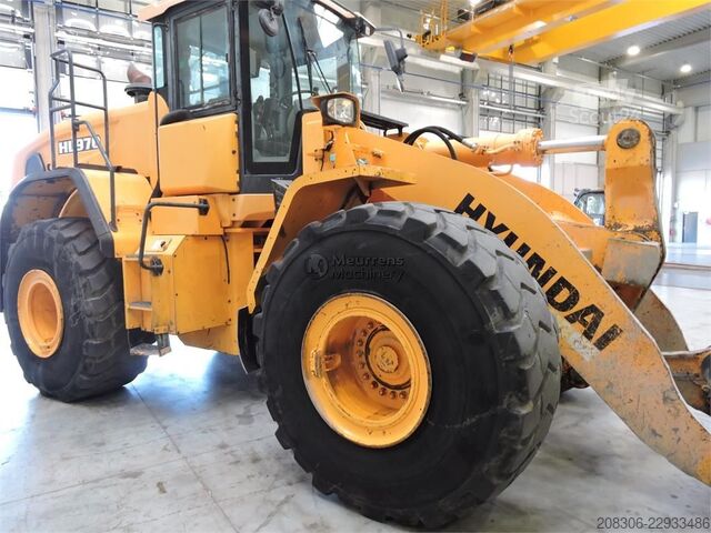 Pyöräkuormaaja HYUNDAI HL970