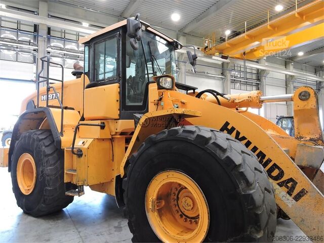 Pyöräkuormaaja HYUNDAI HL970