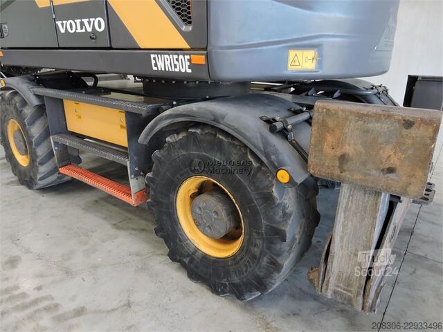 Колёсный экскаватор VOLVO EWR150E