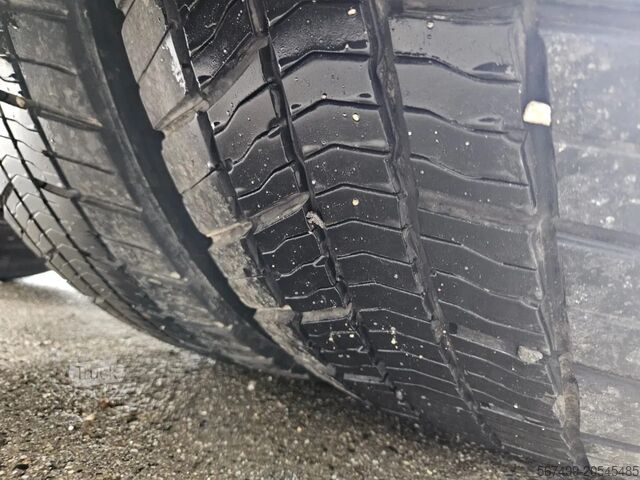 Standard-SZM Mercedes-Benz Actros 1845 Standard-BigSpace-Stand Klima-2 Units