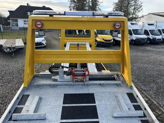Abschleppwagen IVECO 70C18 Schiebeplateau /Doka/Navi