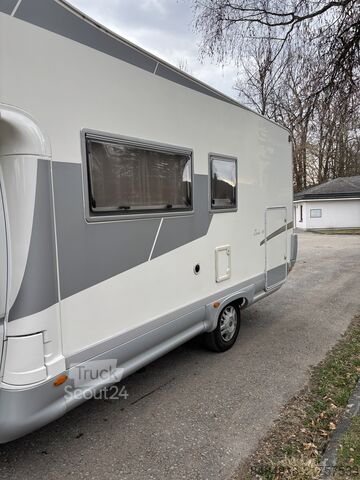 Avtodom z nadgradnjo (alkoven) Elnagh Duke