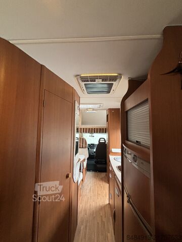 Avtodom z nadgradnjo (alkoven) Elnagh Duke