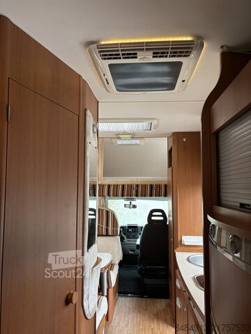 Avtodom z nadgradnjo (alkoven) Elnagh Duke