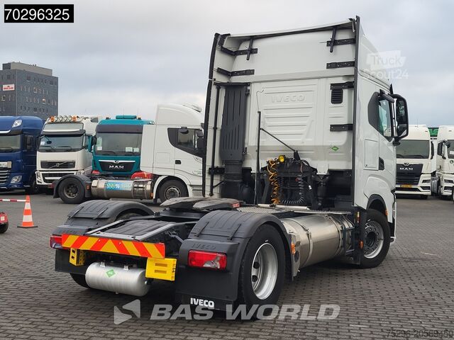 Padrão-SZM Iveco S-Way S-Way 4X2 LNG Retarder 2X Tanks