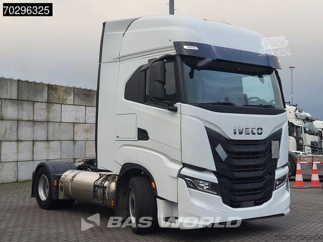 Padrão-SZM Iveco S-Way S-Way 4X2 LNG Retarder 2X Tanks
