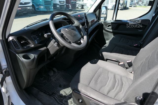 Koelwagen met geïsoleerde laadbak IVECO Daily 35-130 Hi Matic Kühlkoffer Carrier Bi-Temp