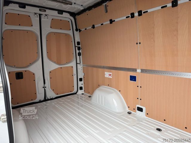 Furgon z wysokim dachem MERCEDES-BENZ Sprinter 317 CDI 3665 9G AHK3,5to Klima Schwing