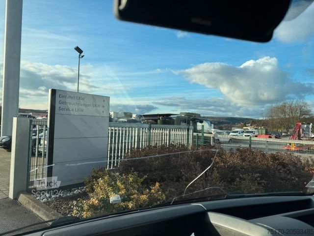 Autocarro con piattaforma di lavoro RENAULT Master 2.3 dCi / VERSALIFT ETL-26, 11,3m