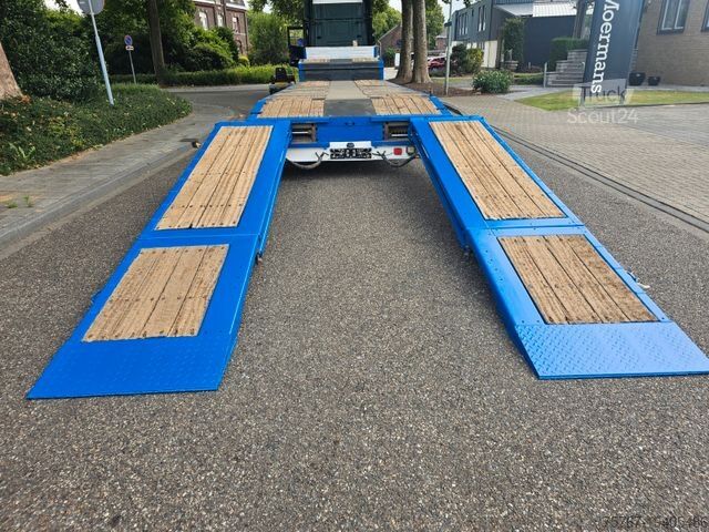 Polpriklopnik z nizko nakladalno ploščadjo KÄSSBOHRER LB3E Semie Tieflader Mit Rampen