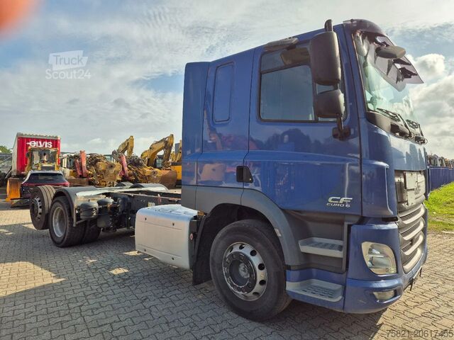 الهيكل مع كابينة السائق DAF CF 400