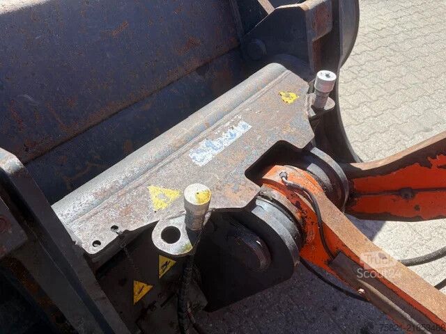 Radlader Hitachi ZW 250-6