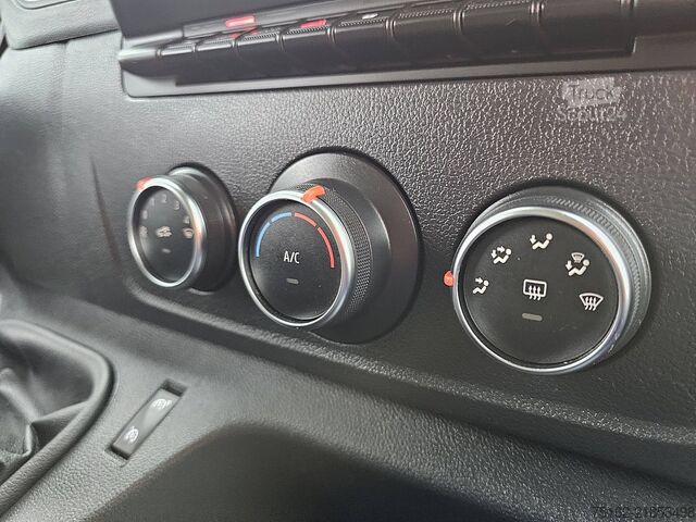 Valigia RENAULT MASTER 2.3 Bakwagen Laadklep!