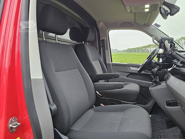 Комби с висок покрив VOLKSWAGEN TRANSPORTER 2.0 TDI 150 DSG AUT. EDITION
