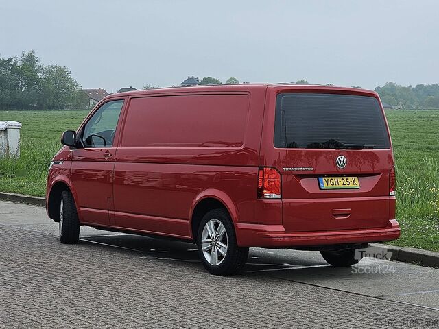 Комби с висок покрив VOLKSWAGEN TRANSPORTER 2.0 TDI 150 DSG AUT. EDITION
