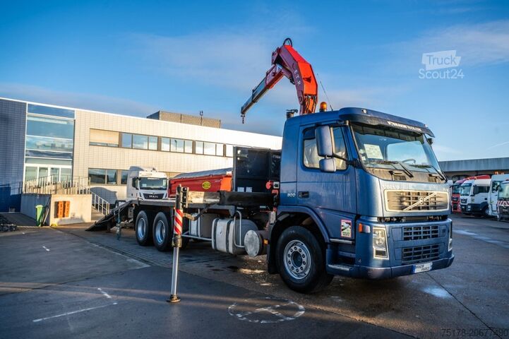 Grąžinimo transporto priemonė VOLVO FM 300-6x2+FASSI 19t/m + 2EXT