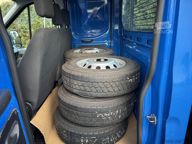 Kamyonet Ford Transit 350