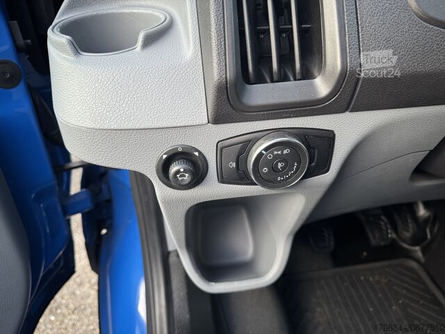 Kamyonet Ford Transit 350