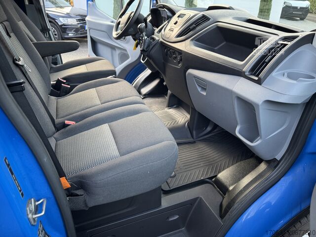 Kamyonet Ford Transit 350