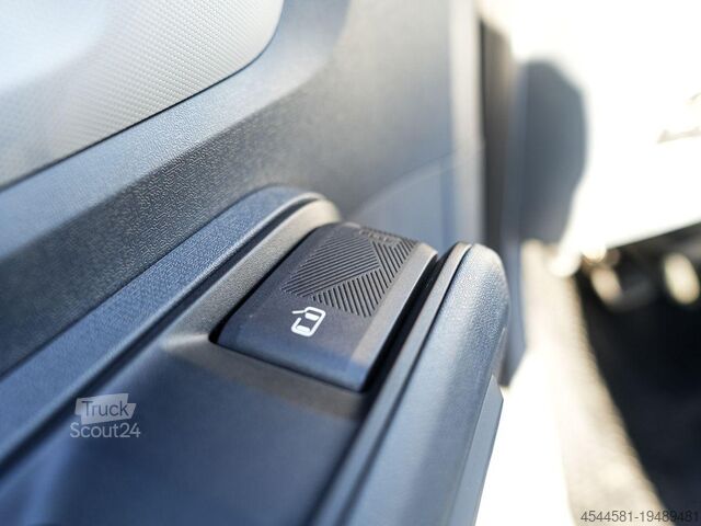 Minibús Maxus eDeliver 5 L1 64 kWh Vollelektrisch bis 489 KM Reichweite