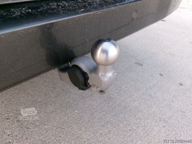 Kleinbus FORD Transit Custom 320L2 Limited Kombi AT AHK 2xSTür