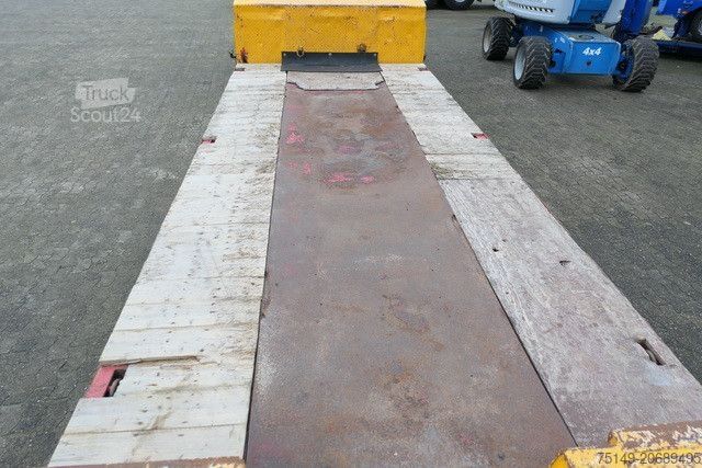 Низкорамный полуприцеп LANGENDORF SATH 30/34, Hydr. Rampen, Gelenkt, Tiefbett