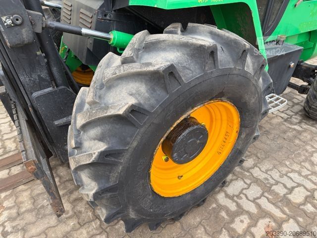 Фронтальный погрузчик-вилочный JCB 926 4x4 / 2.600 KG / 1.048 H