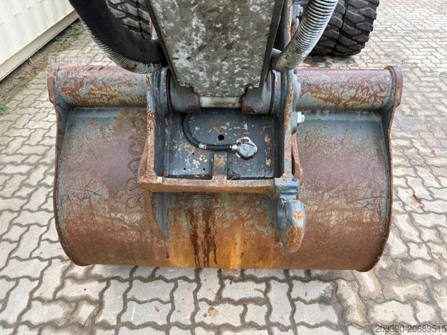 Hjulgraver LIEBHERR A914 Compact / 2017 BJ / 9.979 H / OilQuick