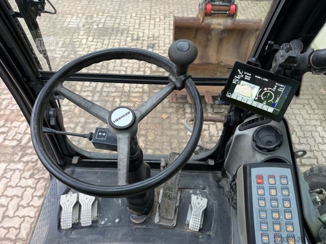 Hjulgraver LIEBHERR A914 Compact / 2017 BJ / 9.979 H / OilQuick