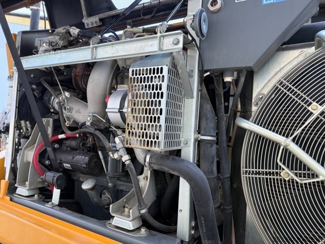 Hjulgraver LIEBHERR A914 Compact / 2017 BJ / 9.979 H / OilQuick