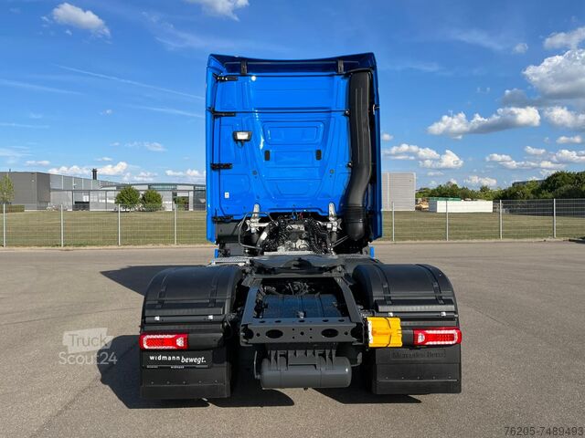 Стандартный тракторный агрегат Mercedes-Benz Actros 1848 LS KlimaA STH Pano Luft SoundSys AHK
