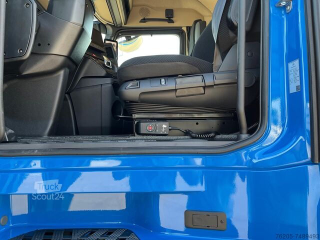 Стандартный тракторный агрегат Mercedes-Benz Actros 1848 LS KlimaA STH Pano Luft SoundSys AHK