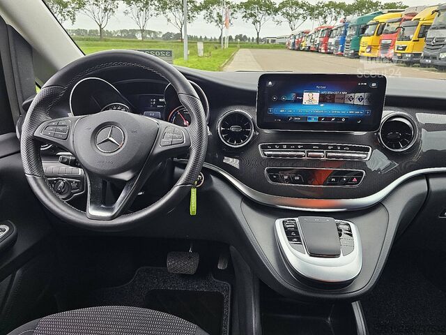 Passagertransport MERCEDES-BENZ EQV 300 L3 XL 8-Pers Mbux