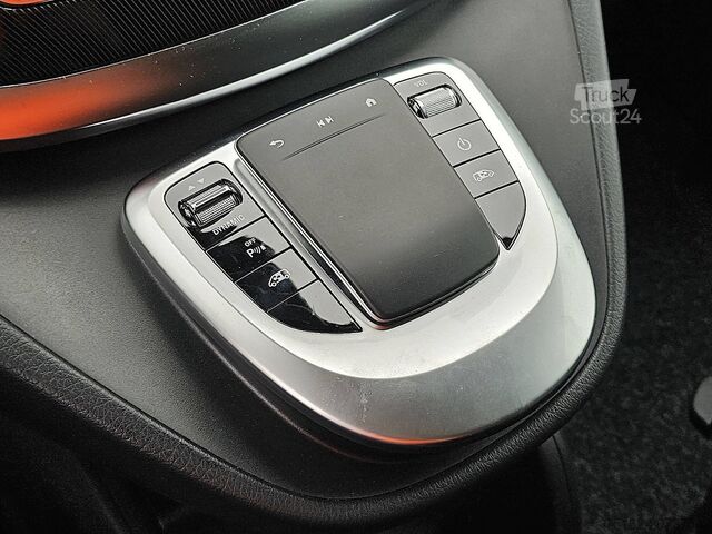 Passagertransport MERCEDES-BENZ EQV 300 L3 XL 8-Pers Mbux