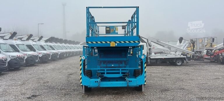 šķērveida pacēlājs Genie GS4390 - 15,11m, diesel, 4x4