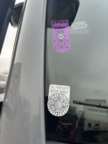 Стандартен влекач MAN TGX 18.640, INDIVIDUAL S, FULL-AIR, ALUFELGEN, STANDKLIMA, E6, PERFORMANCE-LINE,