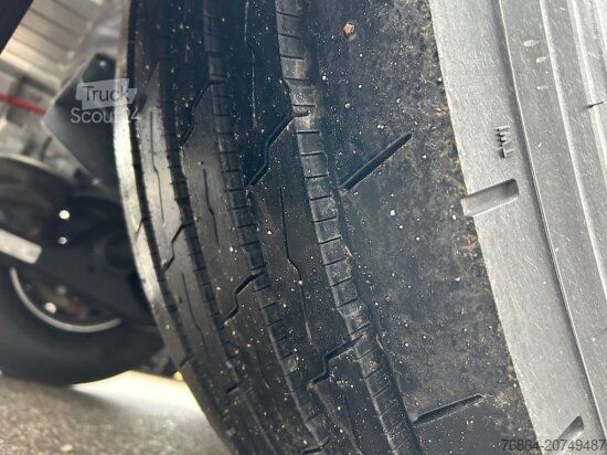 Полуремарке с подвижен под KNAPEN K200/KT01, 10 MM BODEN, ALU-CHASSI, ALU-FELGEN, 1-A LIFTACHSEN, ROLLPLANE, BODENSCHUTZPLANE