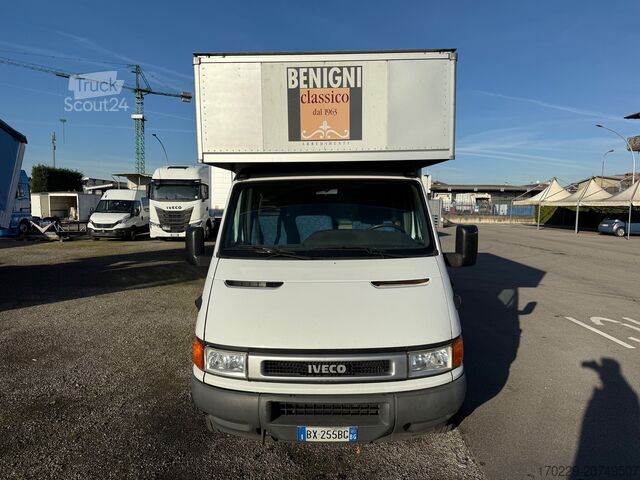 Carrinha fechada Iveco DAILY 35C13