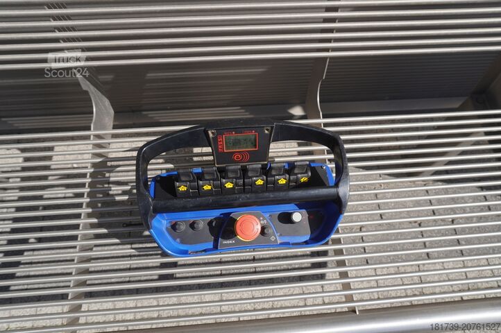 Ανατρεπόμενο φορτηγό με γερανό Mercedes-Benz Actros 2641 6×4 E5 / Crane / Dumper