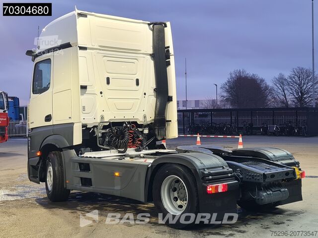 Standard-SZM Mercedes Actros 1845 4X2 GigaSpace Retarder MirrorCam Na...