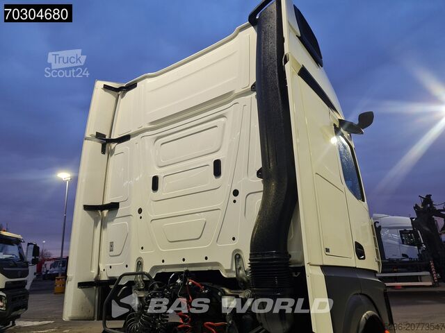 Standard-SZM Mercedes Actros 1845 4X2 GigaSpace Retarder MirrorCam Na...