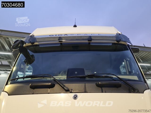 Standard-SZM Mercedes Actros 1845 4X2 GigaSpace Retarder MirrorCam Na...