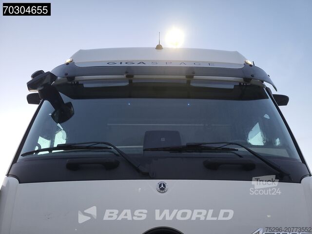 Standard-SZM Mercedes Actros 1845 4X2 GigaSpace Retarder MirrorCam Na...