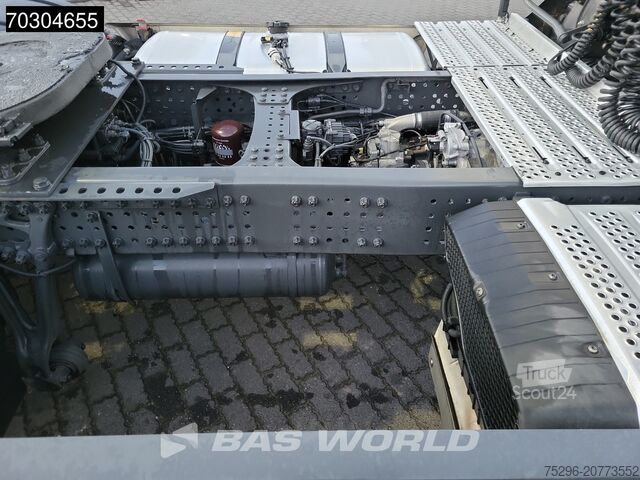 Standard-SZM Mercedes Actros 1845 4X2 GigaSpace Retarder MirrorCam Na...