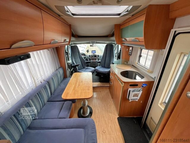 Camping-car semi-intégré HYMER/ERIBA T 578 SL - Festbett - Sat/TV - Solar - 2 x Klima