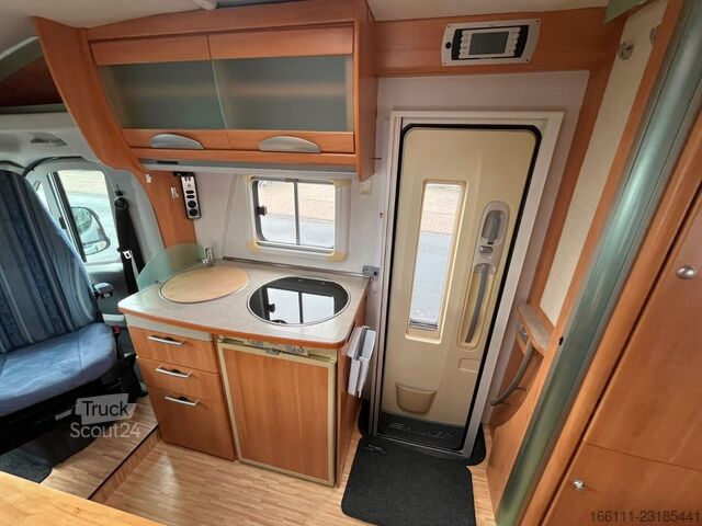 Camping-car semi-intégré HYMER/ERIBA T 578 SL - Festbett - Sat/TV - Solar - 2 x Klima